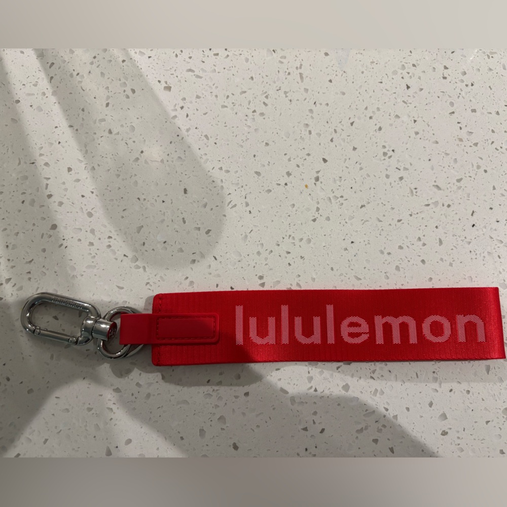 Lululemon Never Lost Pinnacle Key Chain